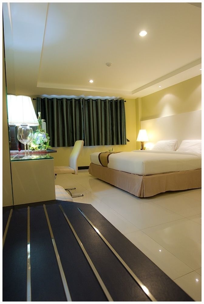 Fourteen Again Pattaya Exterior foto